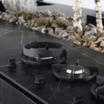 S010ar-um-nero-marquinia-amb55-silk-kitchen-closeup
